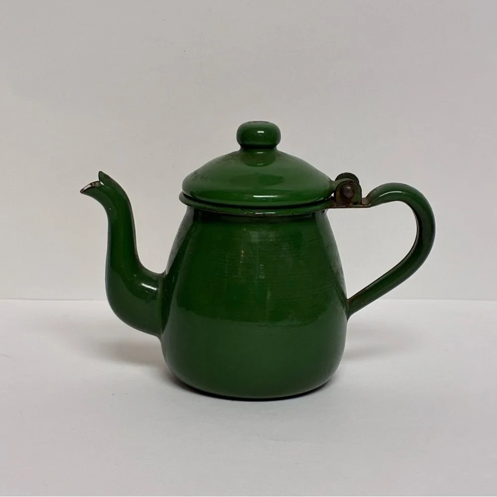 Teapot 4in X 5.5in Green Metal Hinged Vintage